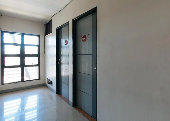 Accommodatie bij particulieren Reddoorz At Caa Road Pinas *